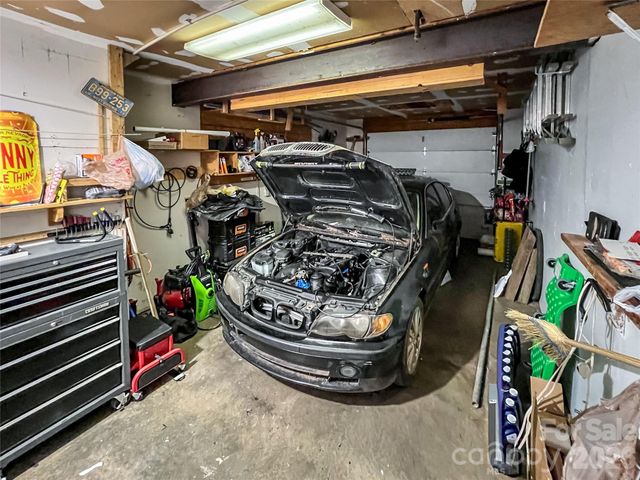 2147 Brevard Road, Arden, NC 28704