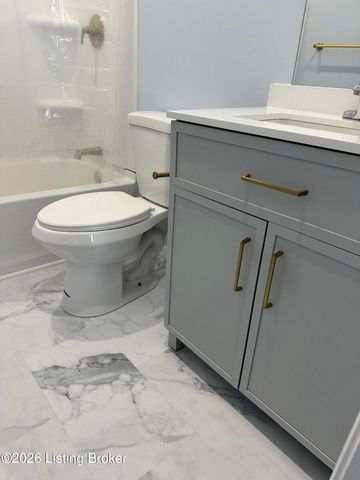 205 Elm St, Eminence, KY 40019