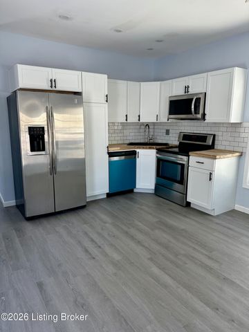 205 Elm St, Eminence, KY 40019