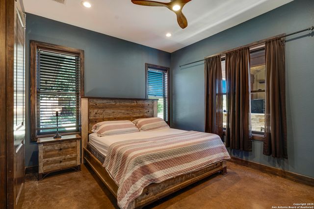 1185 Mountain Valley, Concan, TX 78838