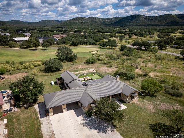 1185 Mountain Valley, Concan, TX 78838
