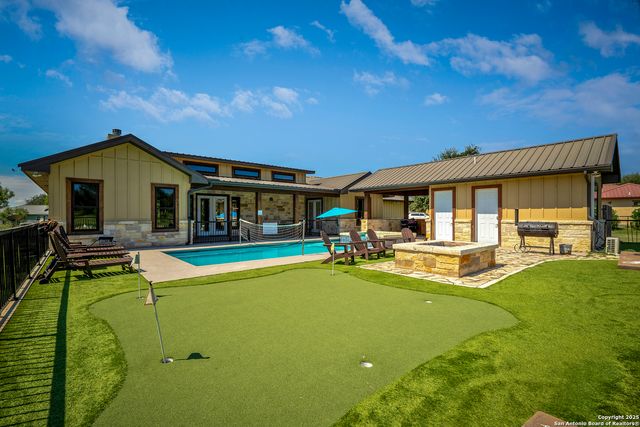 1185 Mountain Valley, Concan, TX 78838