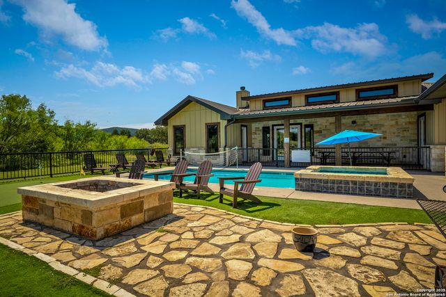 1185 Mountain Valley, Concan, TX 78838