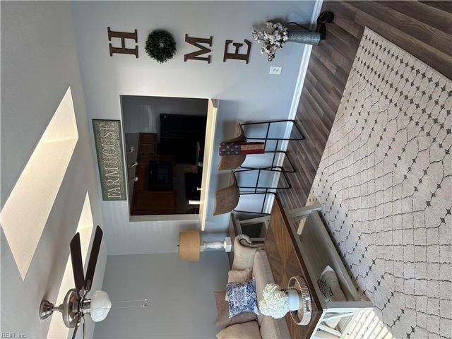 15 Cooper DR, Portsmouth, VA 23702