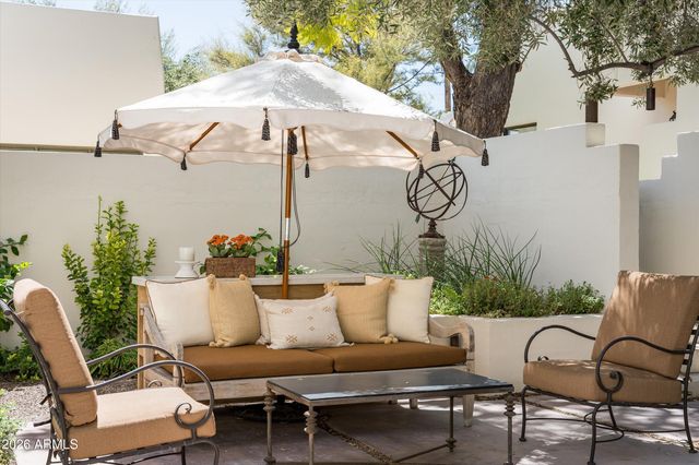 5101 N CASA BLANCA Drive 217, Paradise Valley, AZ 85253