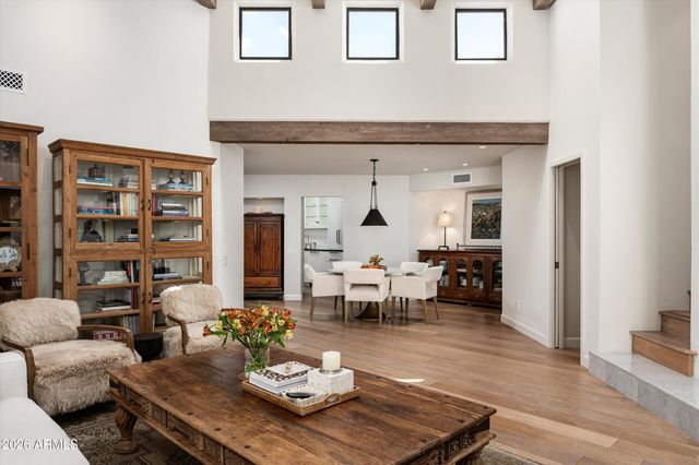 5101 N CASA BLANCA Drive 217, Paradise Valley, AZ 85253