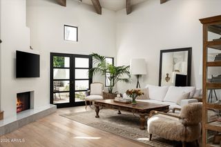 5101 N CASA BLANCA Drive 217, Paradise Valley, AZ 85253