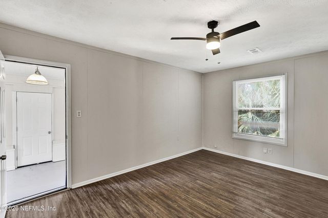 5456 TIMUQUANA Road, Jacksonville, FL 32210