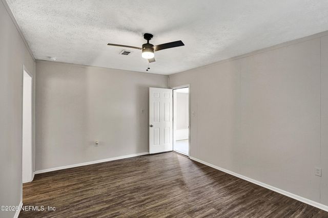 5456 TIMUQUANA Road, Jacksonville, FL 32210