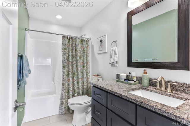 5711 Stone Briar Lane S, Tittabawassee Township, MI 48623