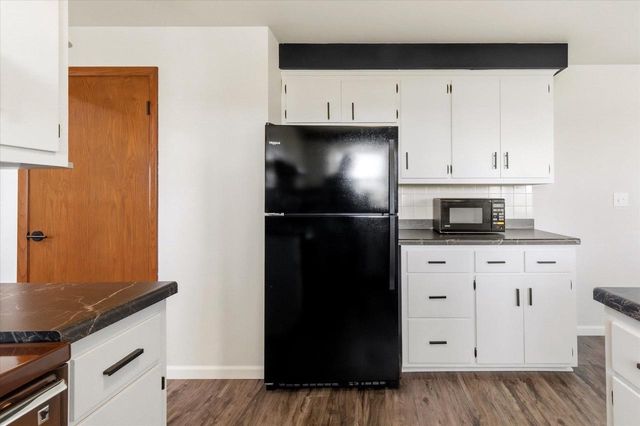 N8893 COUNTY N, Menasha, WI 54952