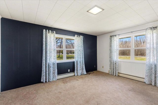 N8893 COUNTY N, Menasha, WI 54952