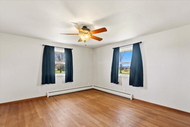 N8893 COUNTY N, Menasha, WI 54952