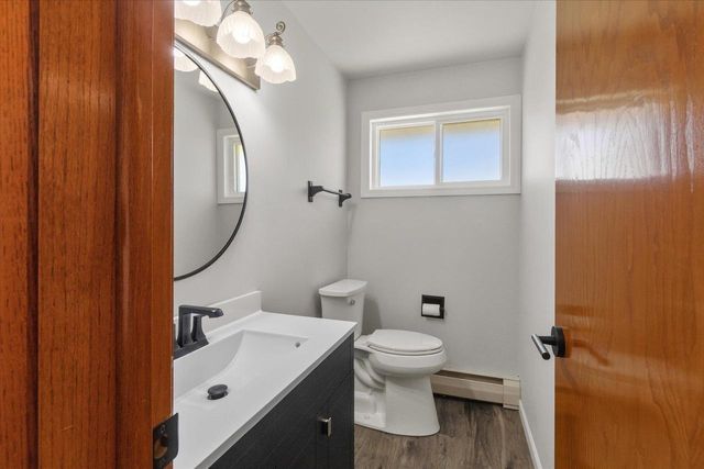N8893 COUNTY N, Menasha, WI 54952