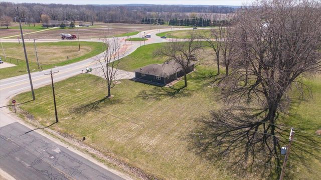 N8893 COUNTY N, Menasha, WI 54952