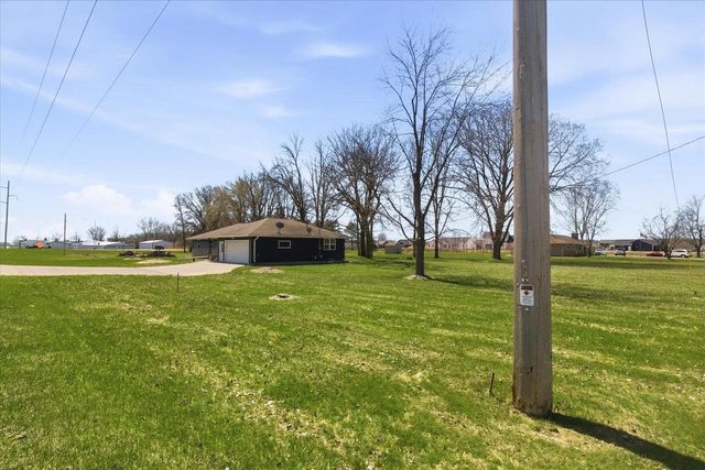 N8893 COUNTY N, Menasha, WI 54952