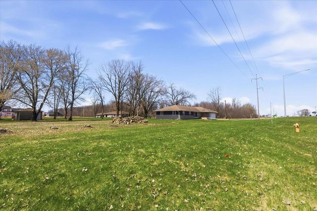 N8893 COUNTY N, Menasha, WI 54952
