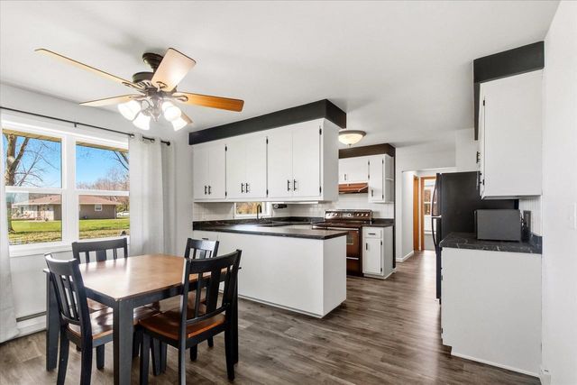 N8893 COUNTY N, Menasha, WI 54952