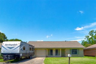 2310 21st Avenue N, Texas City, TX 77590