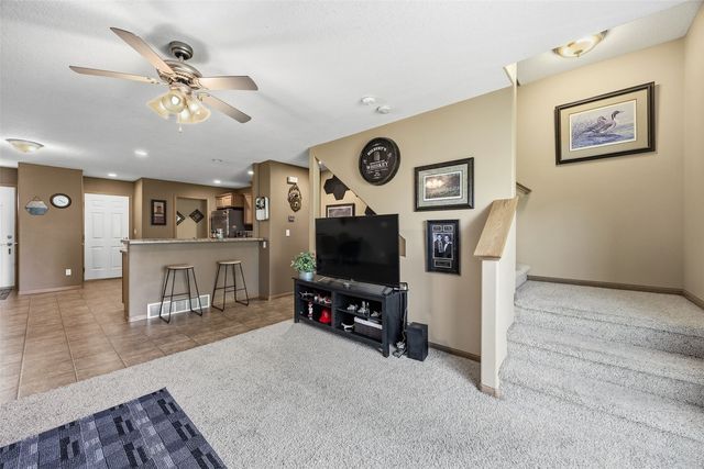 366 Kelso Drive, Fairfax, IA 52228