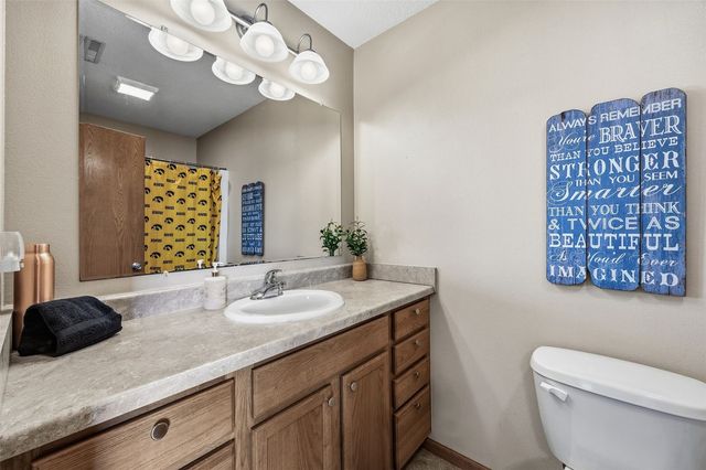 366 Kelso Drive, Fairfax, IA 52228