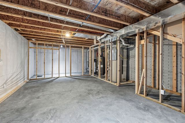 366 Kelso Drive, Fairfax, IA 52228