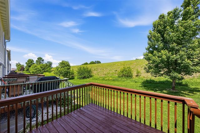 366 Kelso Drive, Fairfax, IA 52228