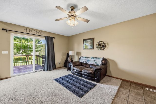 366 Kelso Drive, Fairfax, IA 52228