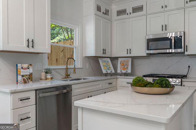 129 Sunny Point Circle, Lagrange, GA 30240