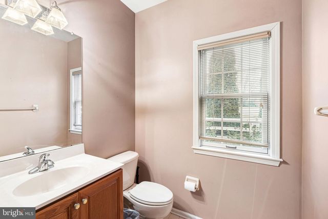 4698 BERWYN LN, Macungie, PA 18062