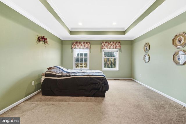 4698 BERWYN LN, Macungie, PA 18062