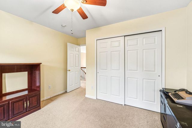 4698 BERWYN LN, Macungie, PA 18062