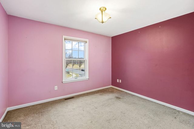 4698 BERWYN LN, Macungie, PA 18062