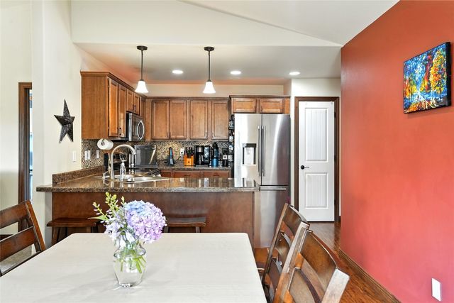 105 N Park Ridge Road, North Liberty, IA 52317