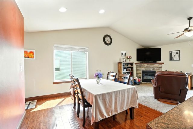 105 N Park Ridge Road, North Liberty, IA 52317