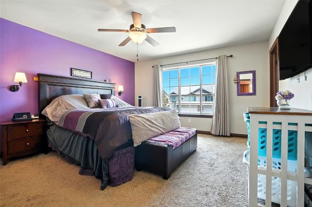 105 N Park Ridge Road, North Liberty, IA 52317