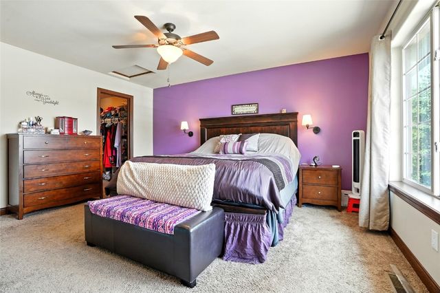 105 N Park Ridge Road, North Liberty, IA 52317