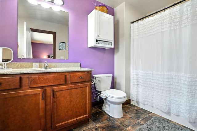 105 N Park Ridge Road, North Liberty, IA 52317