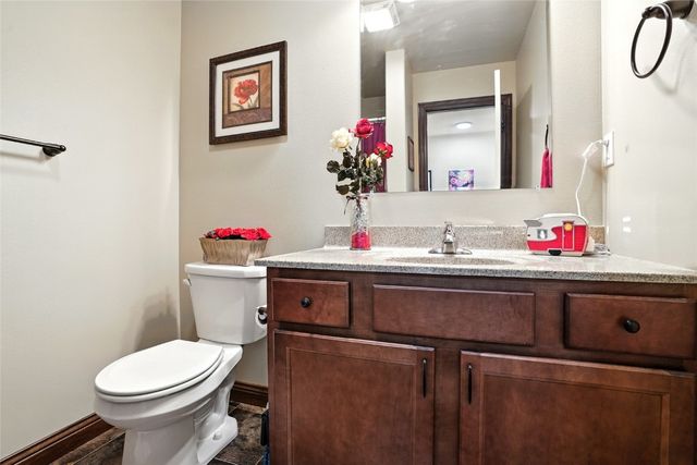 105 N Park Ridge Road, North Liberty, IA 52317