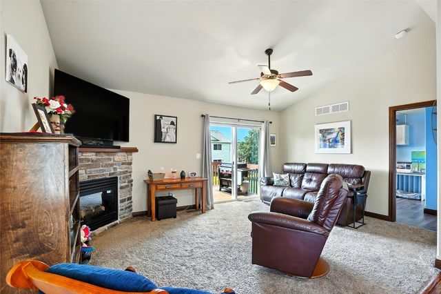 105 N Park Ridge Road, North Liberty, IA 52317