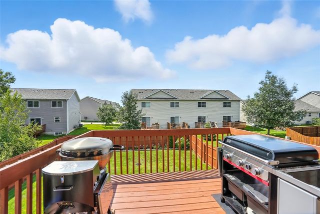 105 N Park Ridge Road, North Liberty, IA 52317