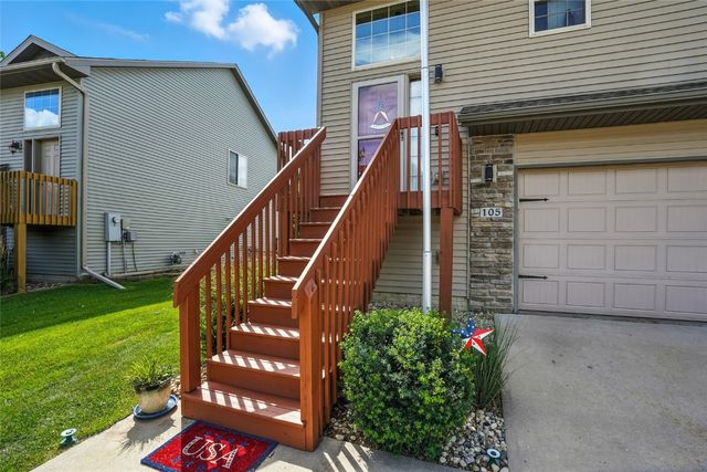 105 N Park Ridge Road, North Liberty, IA 52317
