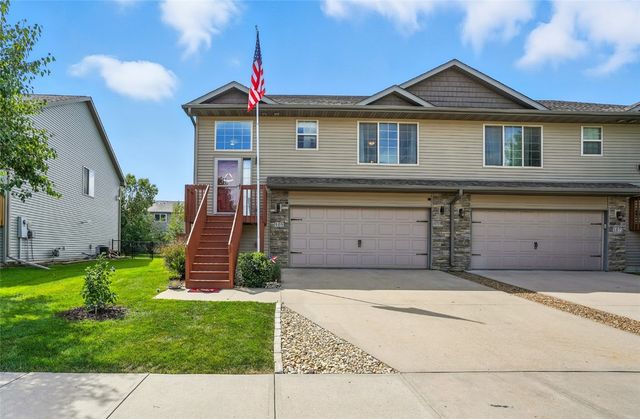 105 N Park Ridge Road, North Liberty, IA 52317