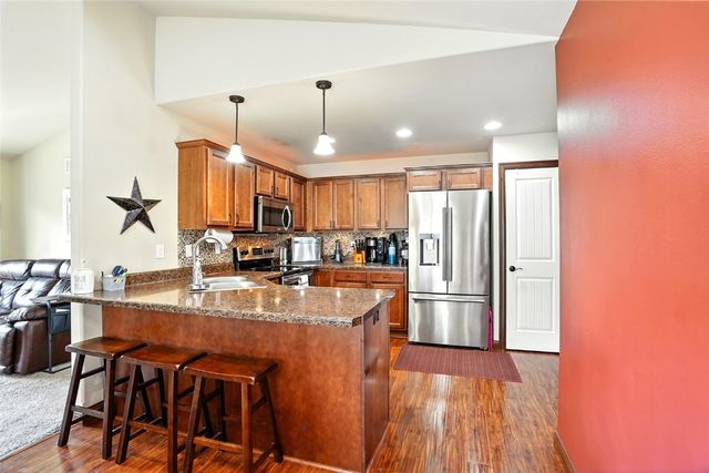 105 N Park Ridge Road, North Liberty, IA 52317