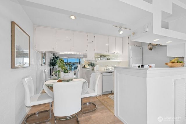 65 Kirkland, Kirkland, WA 98034