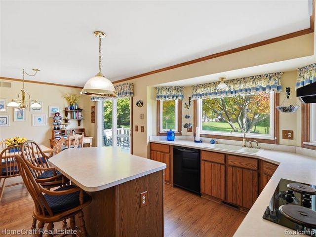 22704 Foxmoor Drive, Novi, MI 48374