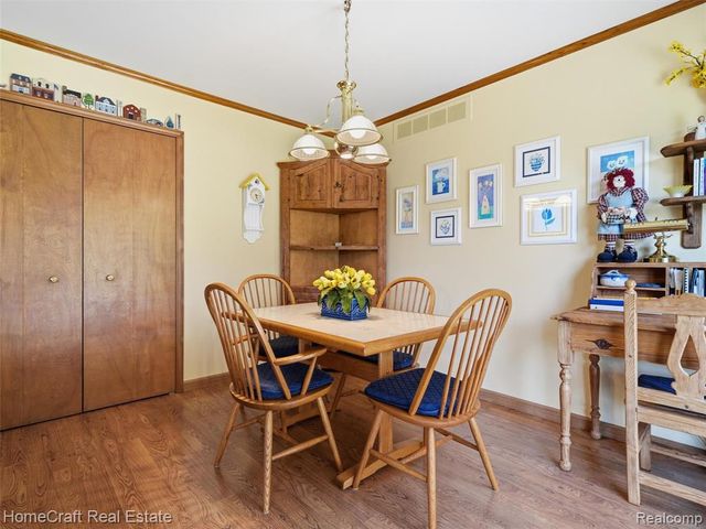 22704 Foxmoor Drive, Novi, MI 48374