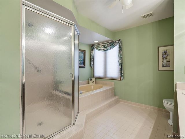 22704 Foxmoor Drive, Novi, MI 48374
