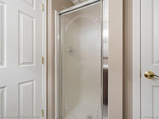 22704 Foxmoor Drive, Novi, MI 48374