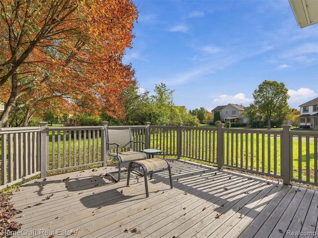 22704 Foxmoor Drive, Novi, MI 48374